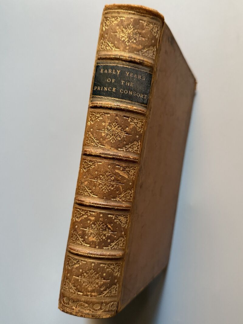 The early years of his royal highness the Prince consort, The Hon. C. Grey. - Londres, 1867