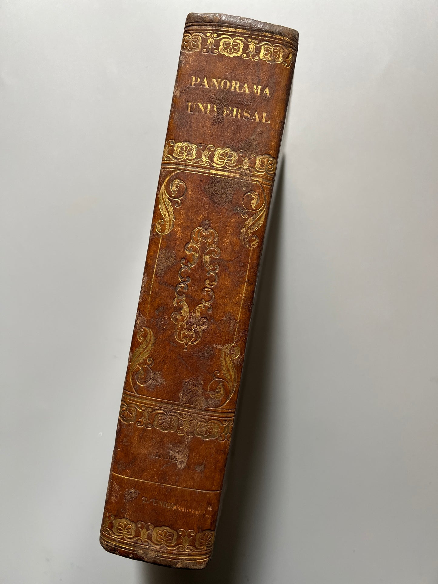 Libro de: Historia de la India, Jawciguy - Imprenta del Imparcial, 1845