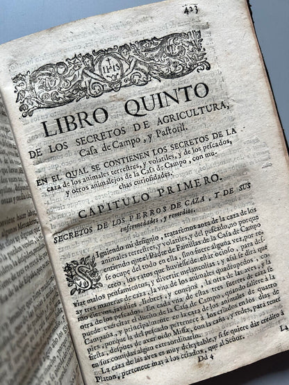 Libro de los Secretos de Agricultura - Miguel Agustí - Madrid: Antonio Sanz Impresor. 1731