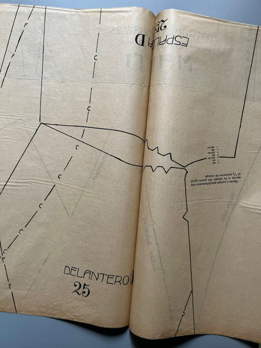 Lecciones sobre la moda. Chaqueta o Bolero nº25. Patrones graduables Sistema Martí - ca.1915-20