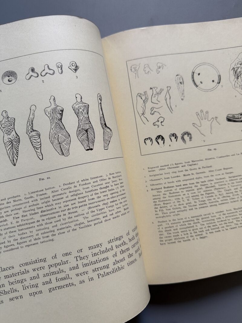 From nudity to raiment, Hilaire Hiler - W. & G. Foyle, 1929
