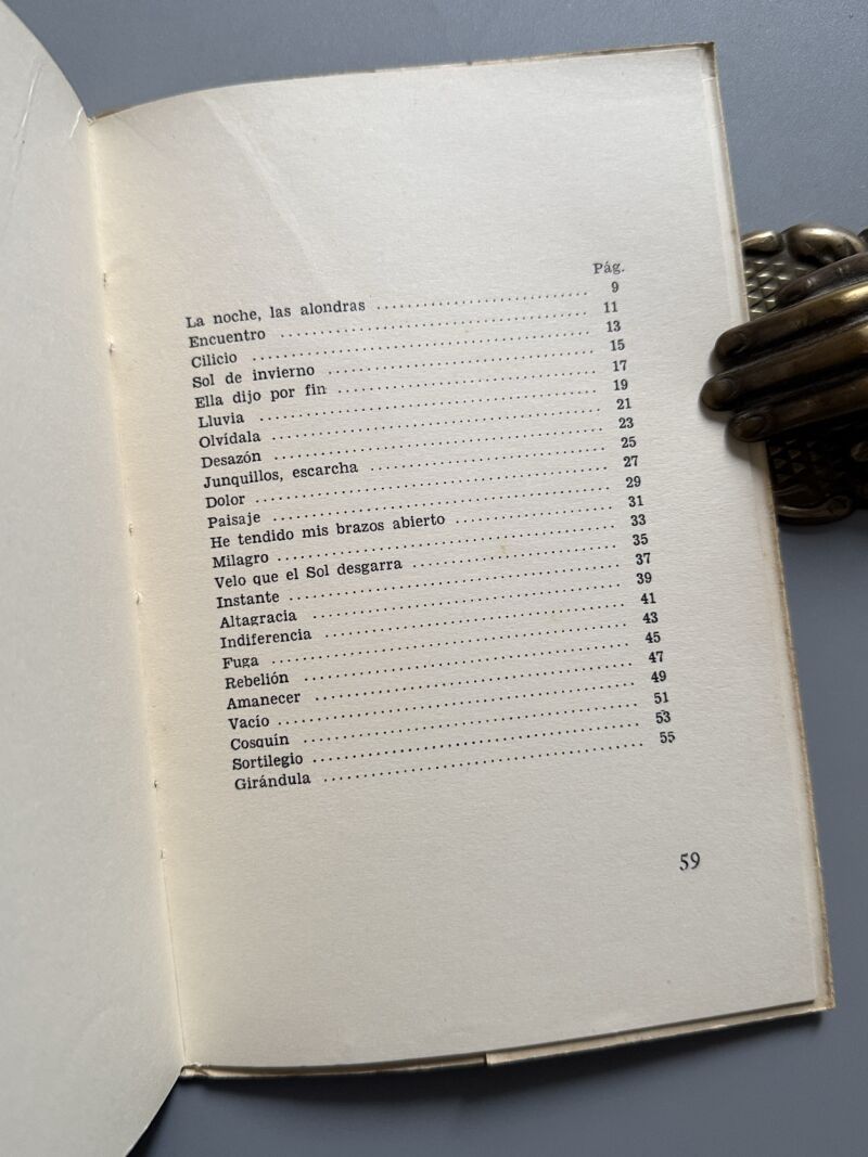 Girándula, María Carmen Leonard de Amaya - Editorial O. C. E. S. A., 1960