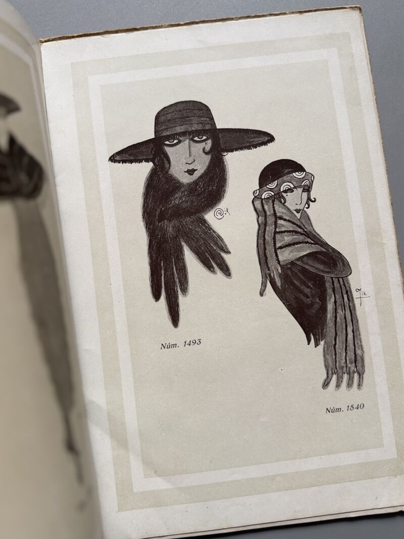 Catálogo Peletería la Siberia 1920-1921 - Talleres Gráficos de Antonio J. Rovira, 1920