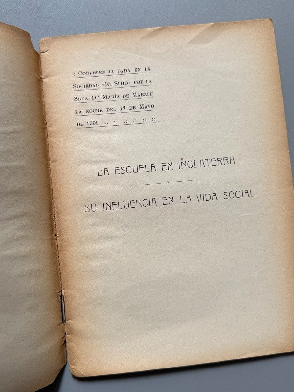 La escuela en Inglaterra y su influencia, María de Maeztu - Sociedad "El Sitio", 1909