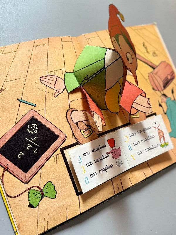 Pinocho, Carlos Collodi. Cuento pop-up - Editorial Molino, 1954