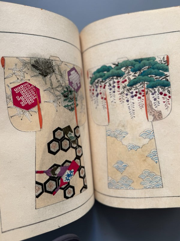 Japón. Libro de diseños japoneses, xilografía. Vol. I y V - periodo Meiji o Taisho