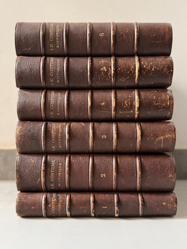 Le costume historique, M. A. Racinet - Libraire de Firmin-Didot et Cie, 1888 - Antigularia (detalle 1)