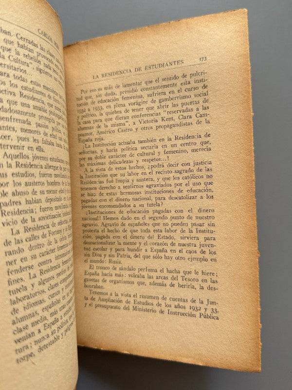 Una poderosa fuerza secreta: La Institución Libre de Enseñanza (1ª ed.) - Editorial Española, 1940