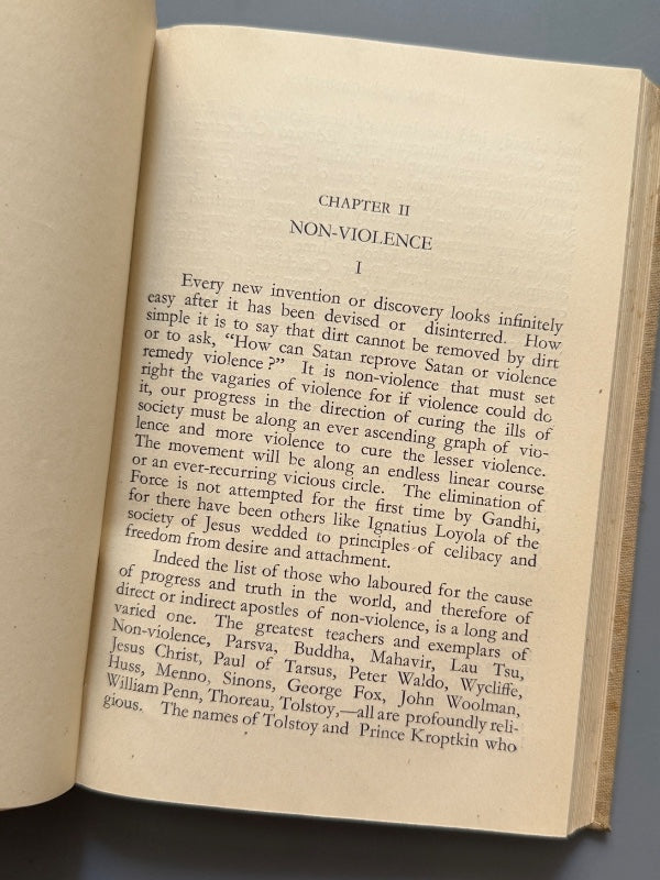 Ghandi & Ghandism, B. Pattabhi Sitaramayya - Editorial Kitabistan, 1943