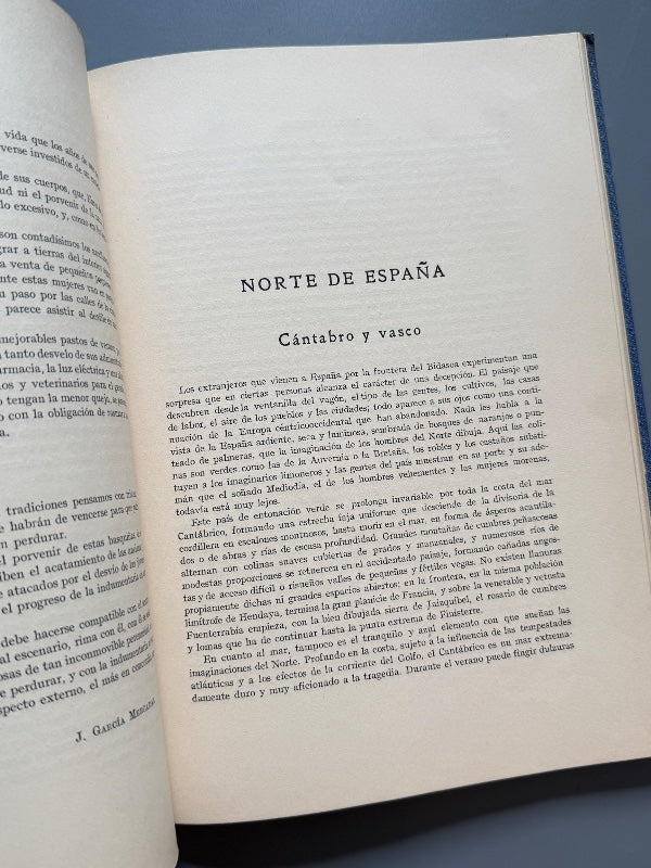 Tipos y trajes de España, J. Ortiz Echagüe (1ª ed.) - Editorial Espasa-Calpe, 1930