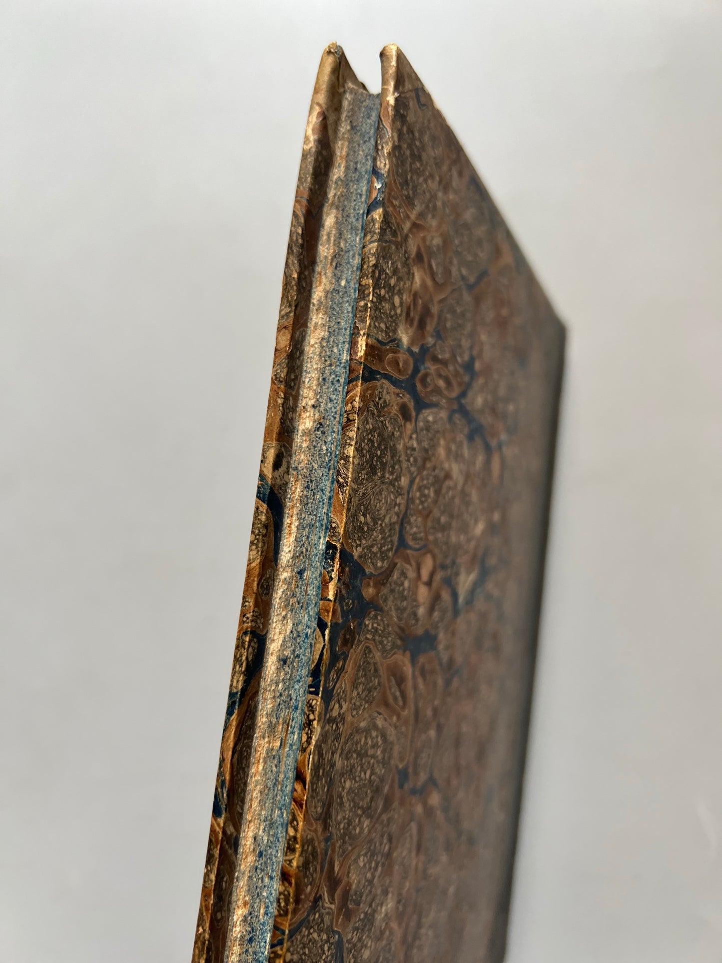 Libro de: La amortización civil y eclesiástica, J. F. Y R - Imprenta de D. Francisco Altamirano Editor, 1846