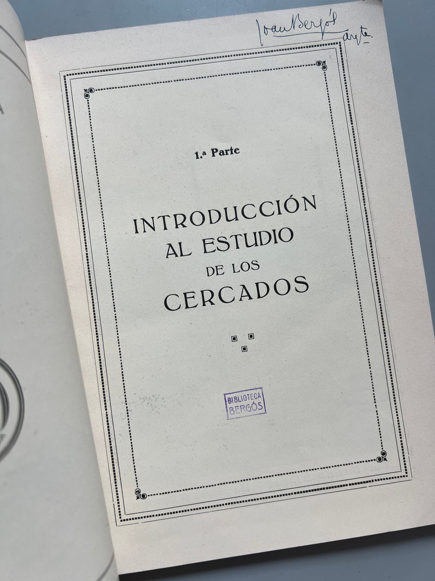 Libro de: La teoría y la práctica del cercado, Rivière y C.ª - ca. 1920