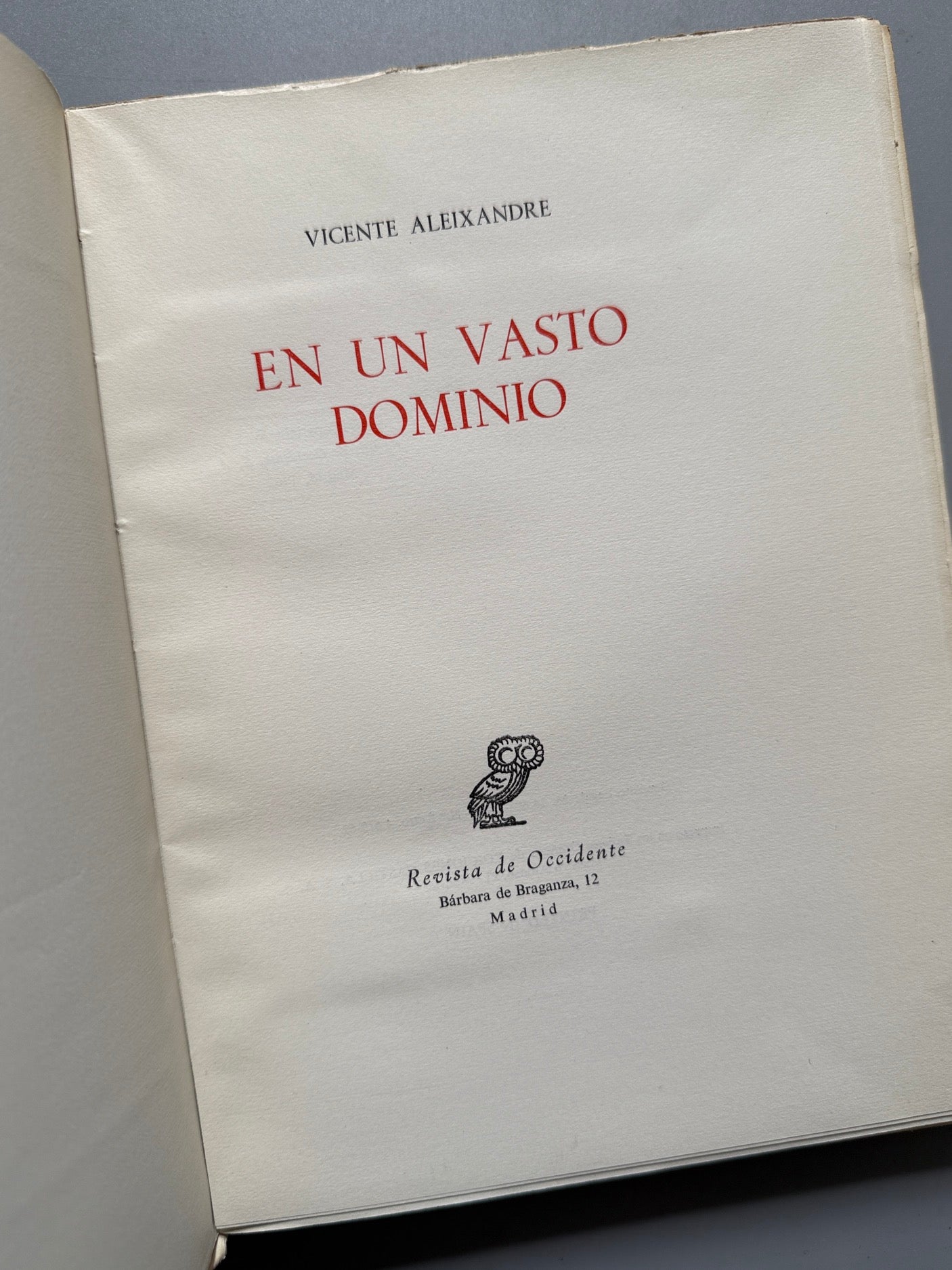 Libro de: En un vasto dominio, Vicente Aleixandre (primera edición) - Revista de Occidente, 1962