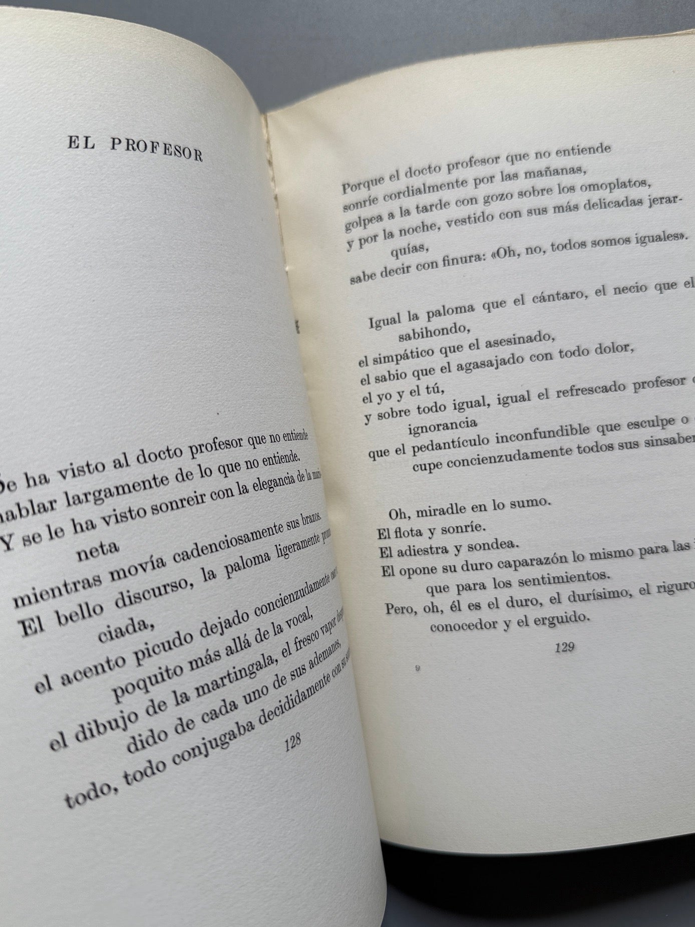 Libro de: En un vasto dominio, Vicente Aleixandre (primera edición) - Revista de Occidente, 1962