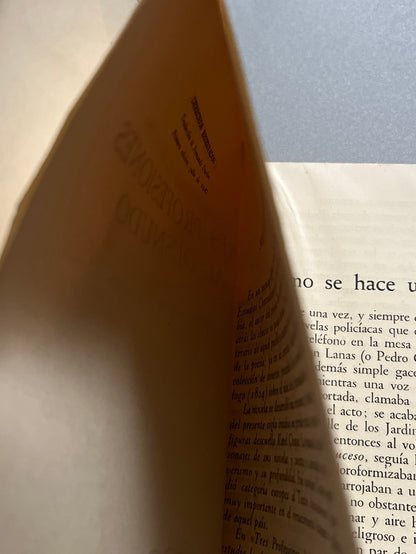 Libro de: Tres profesiones al desnudo. Prensa, cine y teatro, Karel Chapek - Editorial Juventud, 1947