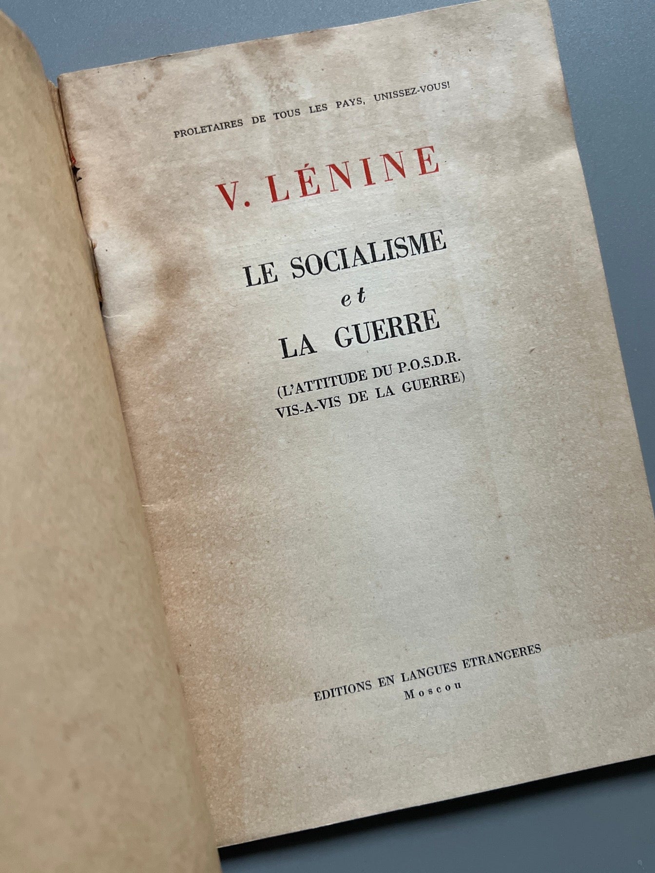 Libro de: Le socialisme et le guerre, V. I. Lenin - Ediciones en Lenguas Extranjeras, ca. 1960