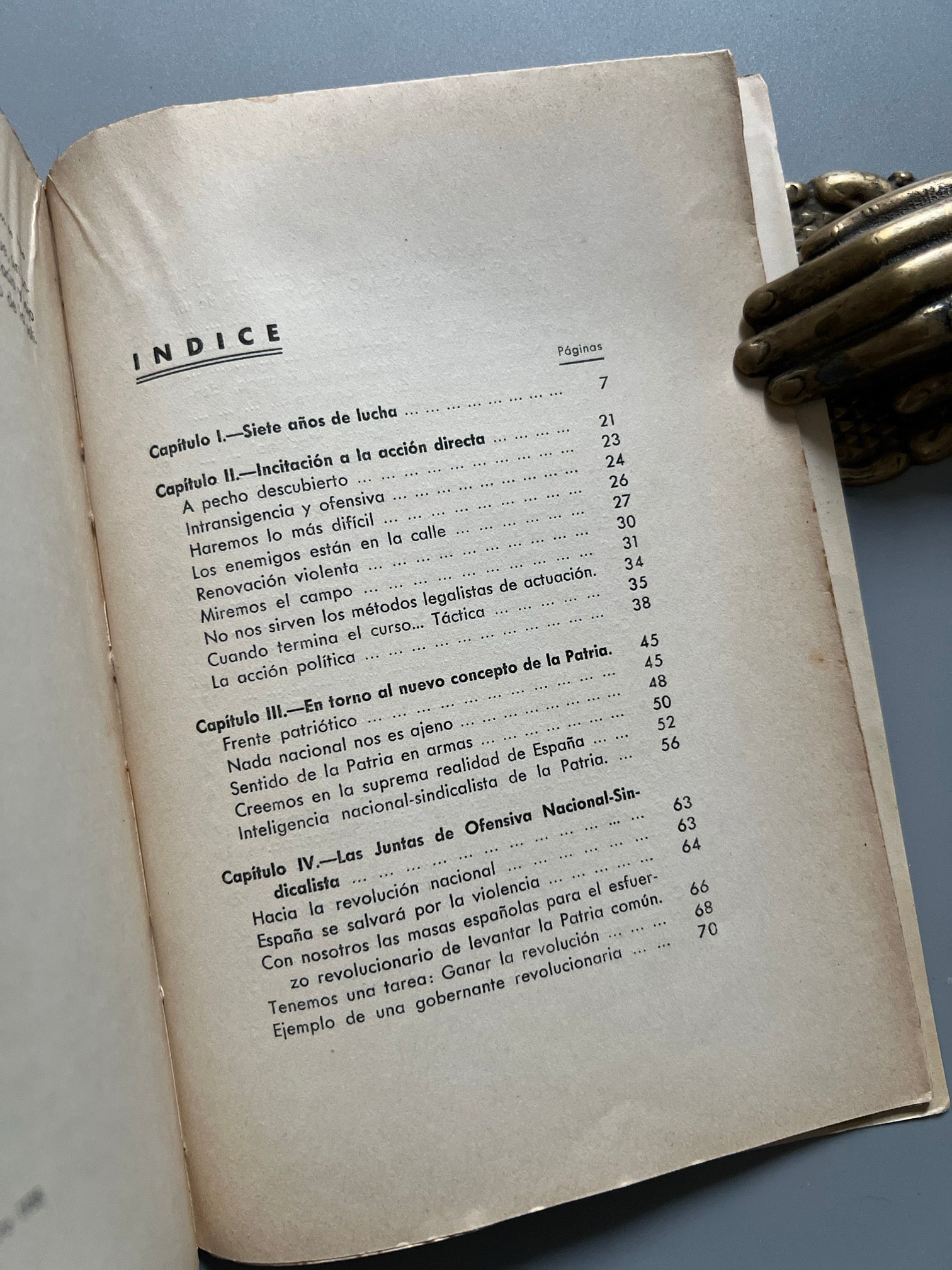 Libro de: Siete años de lucha. Una trayectoria política, Javier M. de Bedoya - Valladolid, 1939