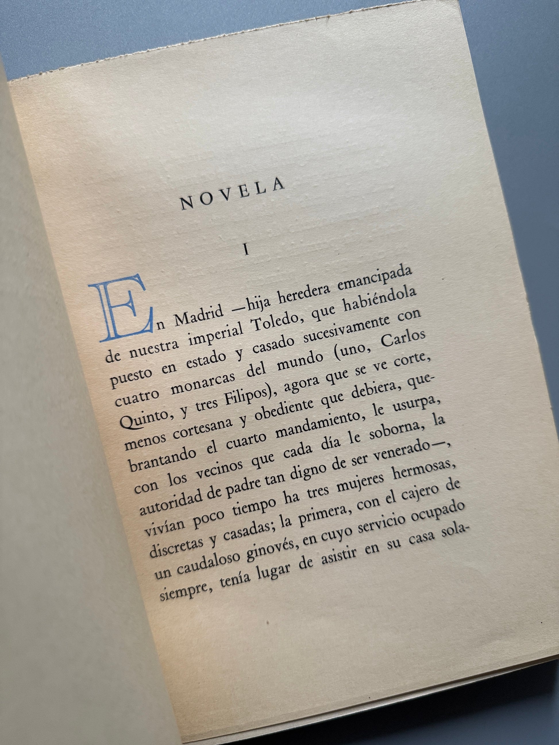 Libro de: Los Tres Maridos Burlados, Tirso De Molina (numerado, nº253) - Editorial Gustavo Gili, 1951