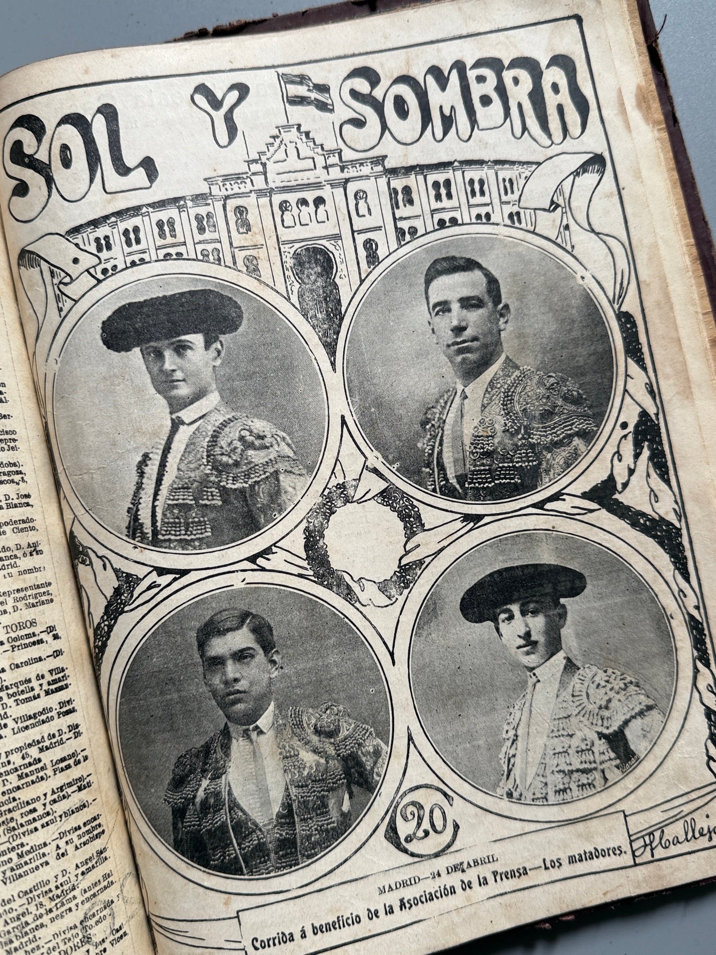 Libro de: Sol y sombra, semanario taurino ilustrado (encuadernado) - Madrid, julio 1912 - abril 1913