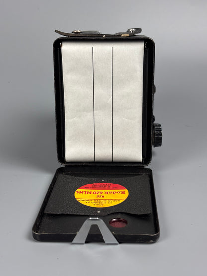 Cámara Analógica Kodak Six-20 Brownie Model E – Formato Medio, Película 620