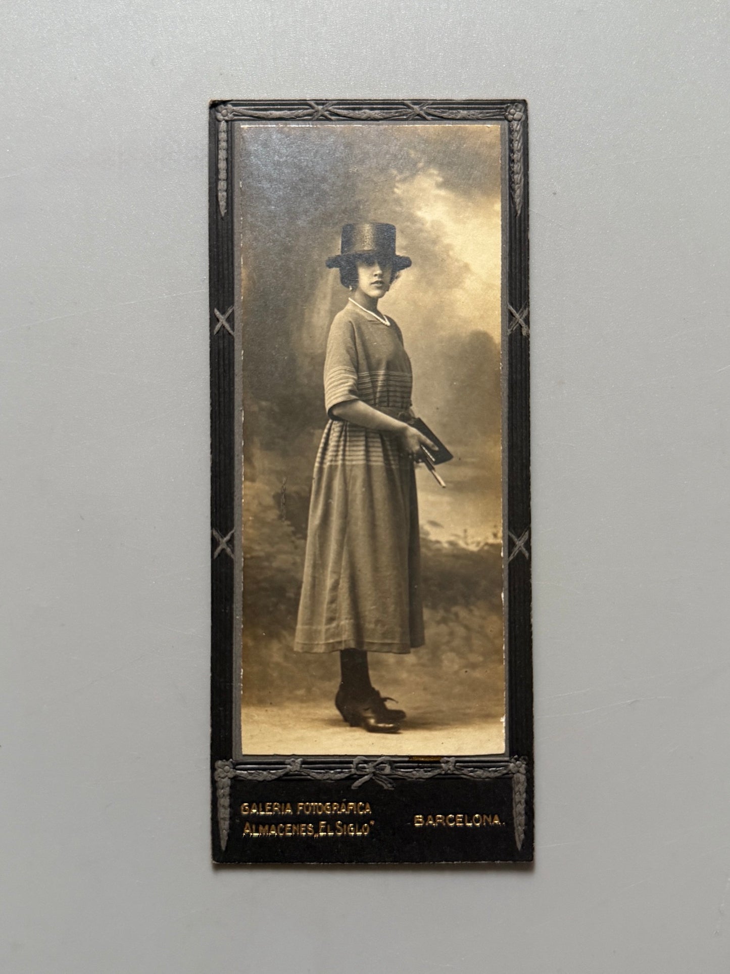 Fotografía antigua dama con sombrero - Galería Fotográfica Almacenes El Siglo, 1918