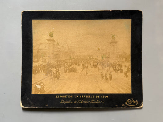 Albúmina de la Exposición Universal de Paris. Perspective de l'Avenue Nicolas II - 1900