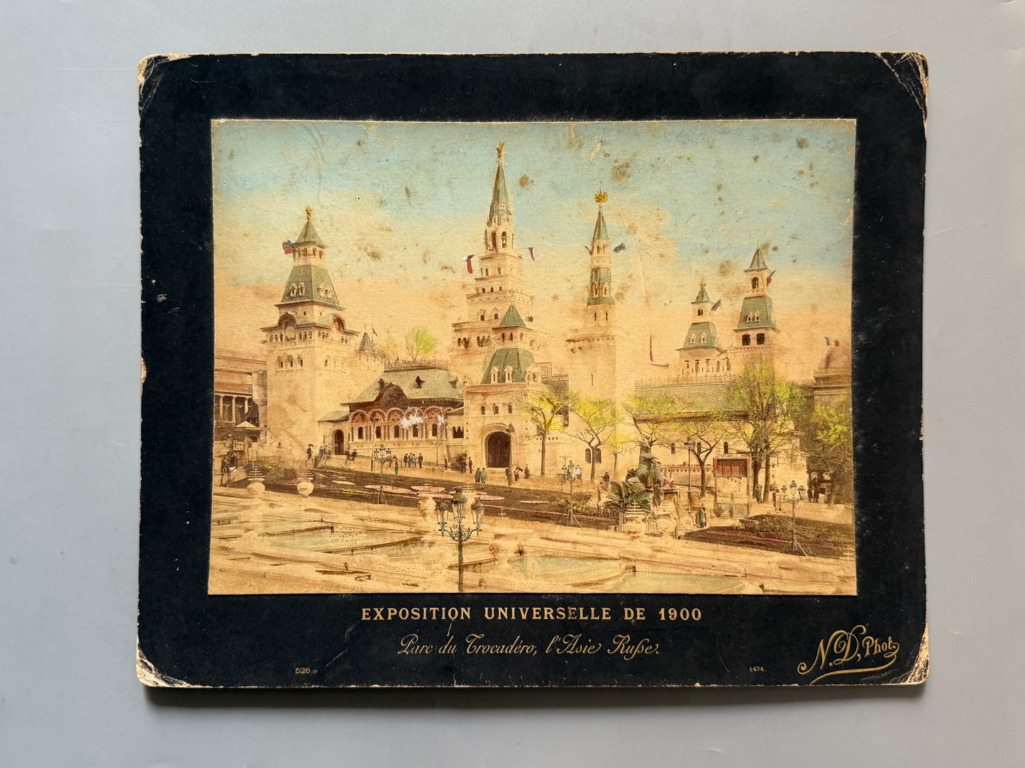 Albúmina de la Exposición Universal de Paris. Parc du Trocadero, l'Assie Russe - 1900