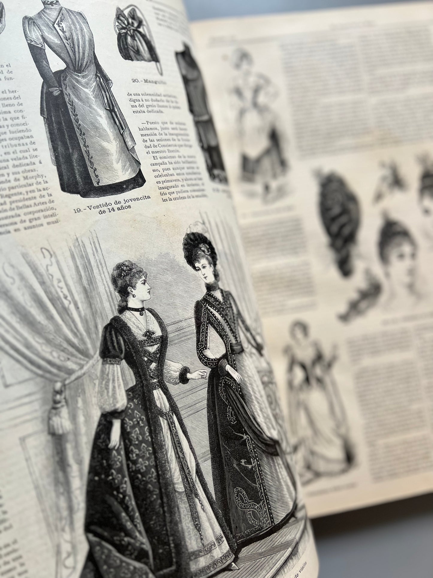 El Salon de la Moda, revista encuadernada - 1 de enero de 1889 al 16 de julio de 1890