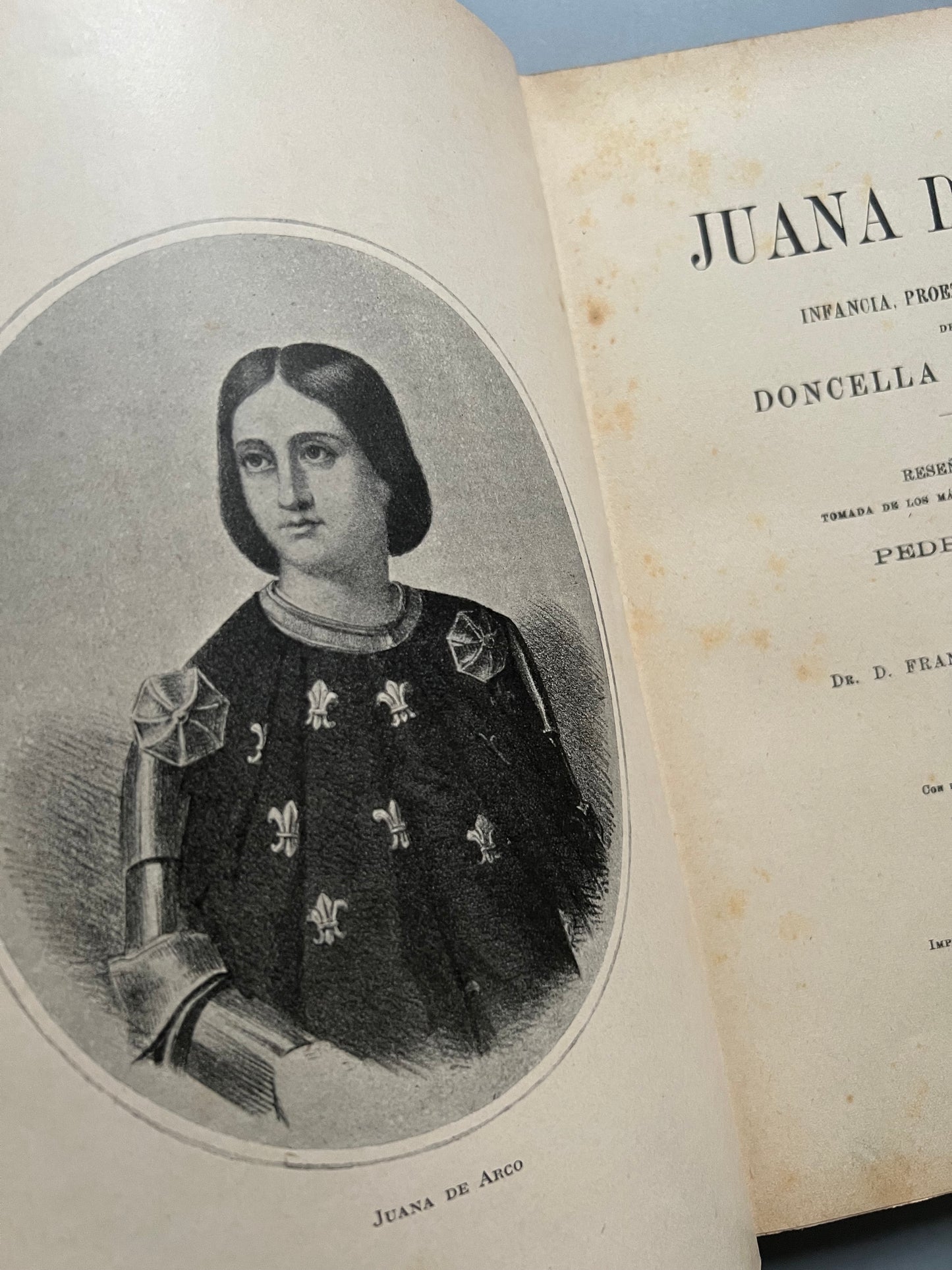 Juana de Arco, reseña histórica de Pedro Umbert - Imprenta de Henrich y Cª, ca. 1909