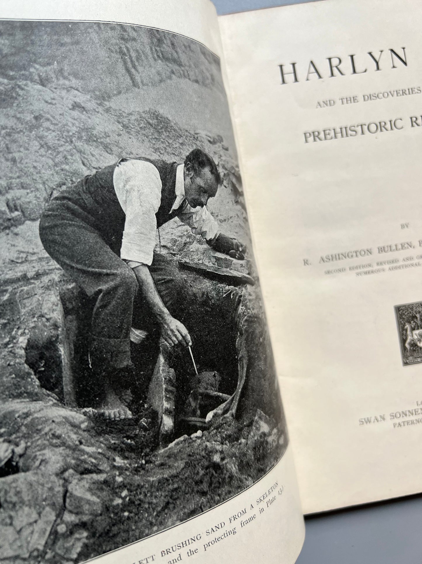 Harlyn Bay and its the discovery of its prehistoric remains, R. Ashington Bullen - Swan Sonnenschein & Co, 1902